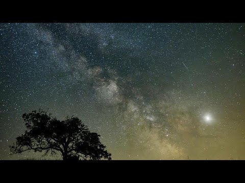 Stargazers flock to &#039;astrotourism&#039; event in Évora, Portugal