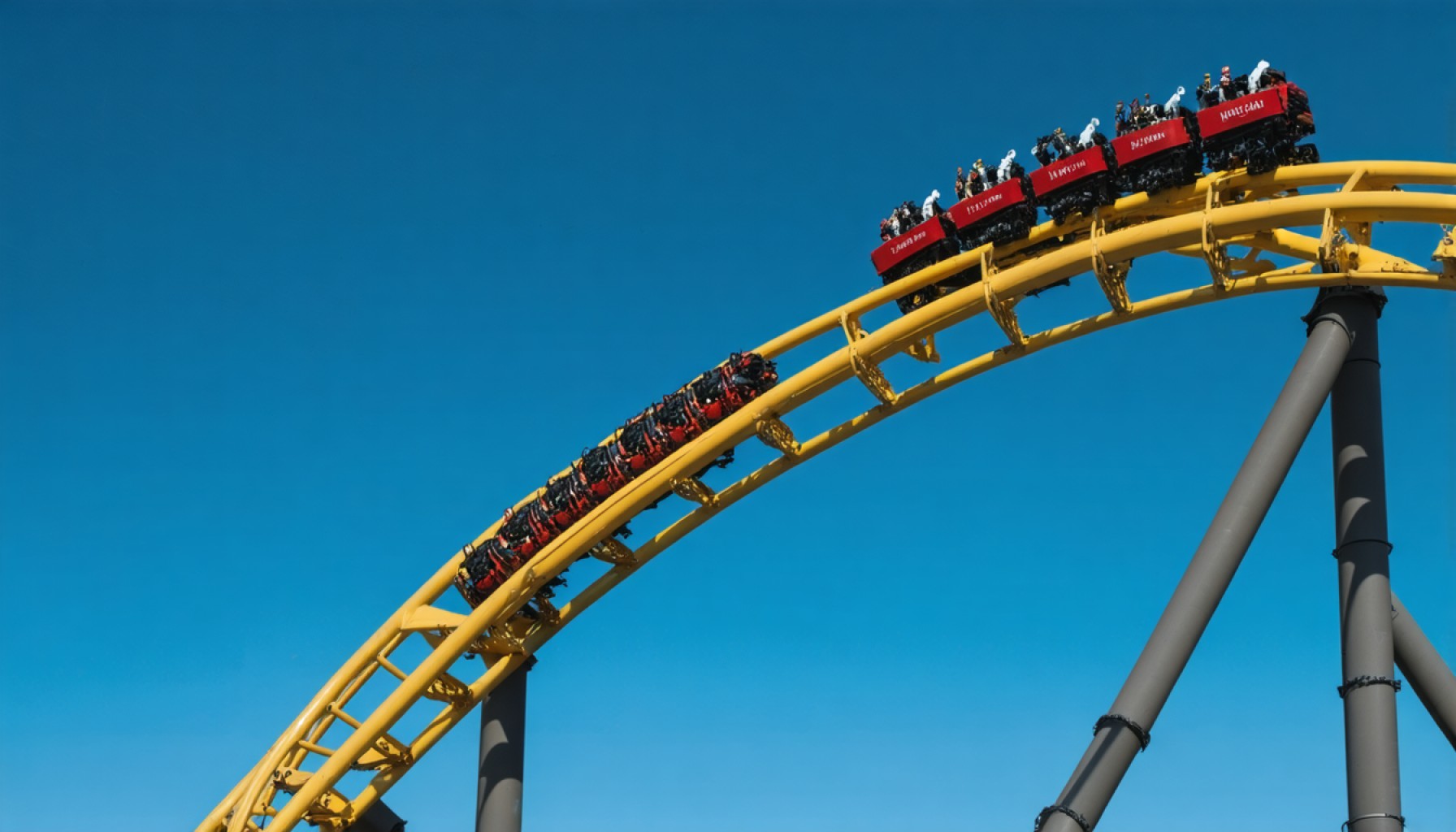 The Rollercoaster Crypto Market: Why Bitcoin Tumbles Amid Economic Turmoil